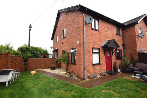 Portland Drive, Market Drayton... 2 bed semi