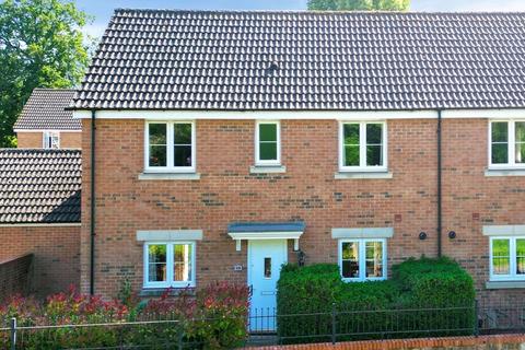 The Spur, Westbury 3 bed semi