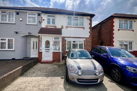 Findhorn Avenue,  Hayes, UB4 3 bed semi