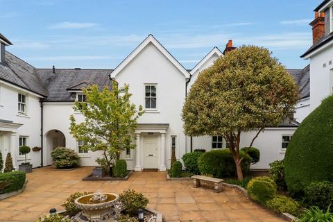 Buckhurst Road, Ascot SL5 2 bed penthouse for sale