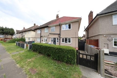 Spencer Walk, Tilbury 3 bed semi