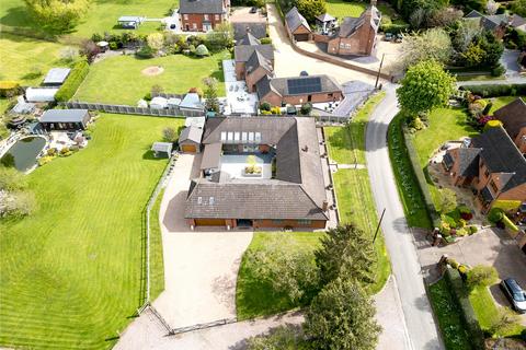 Allscott, Shropshire TF6 4 bed detached house for sale