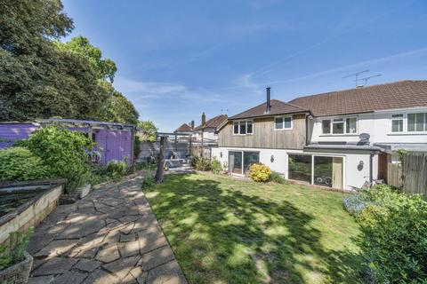 St Marys Way, Longfield, Dartford... 5 bed semi
