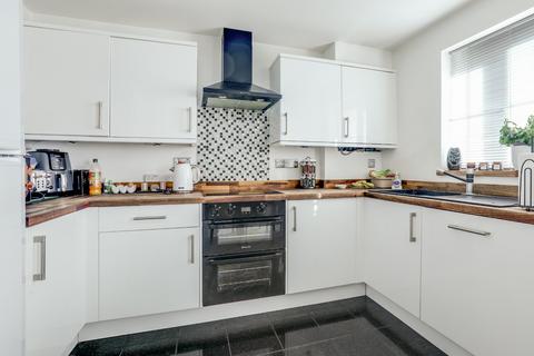 Peony Crescent, Sittingbourne, Kent... 1 bed flat for sale