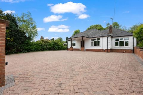 Main Road, Nottingham NG15 3 bed detached bungalow for sale