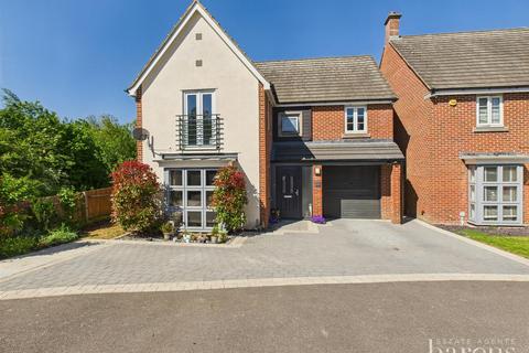 Appleton Drive, Basingstoke RG24 5 bed detached house for sale