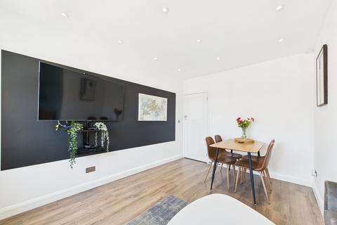 Lime Court Lime Grove, Ruislip, HA4 2 bed maisonette for sale