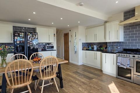Hanworth Road, Warwick CV34 3 bed terraced house for sale
