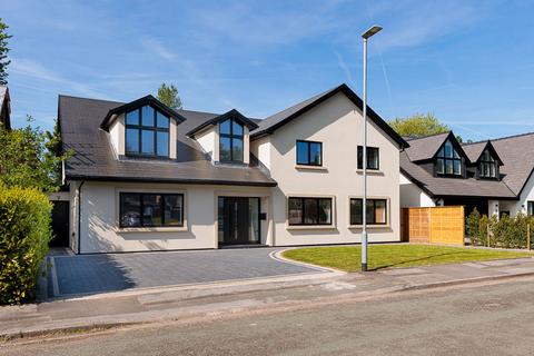 Oakleigh, Knutsford, WA16 5 bed detached house for sale
