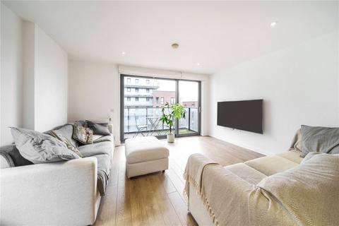 Jonzen Walk, London, E14 1 bed apartment for sale