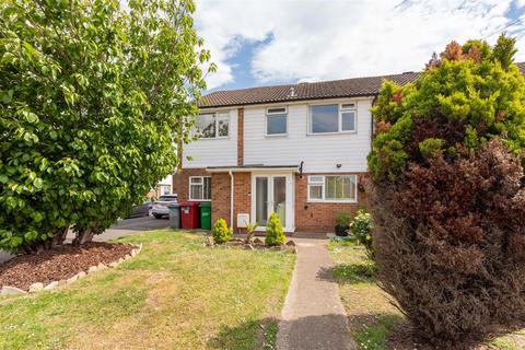 Burgett Road, Slough 4 bed end of terrace house for sale