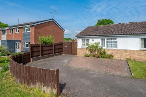 Lea Close, Alcester B49 2 bed semi