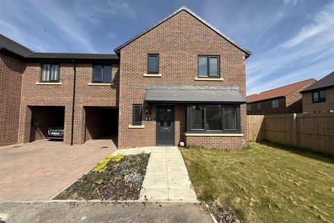 Looking Glass Lane, Darlington 4 bed semi