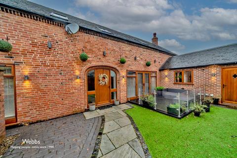 Watling Street, Cannock WS11 3 bed barn conversion for sale