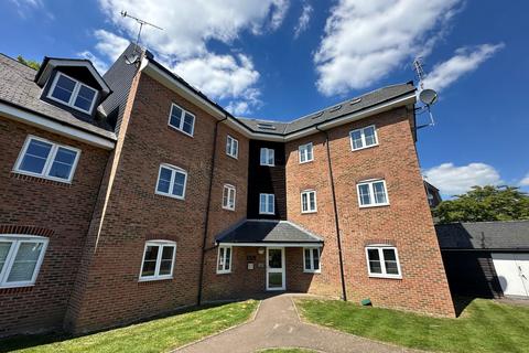 Wharf Way, Kings Langley WD4 2 bed block of apartments for sale