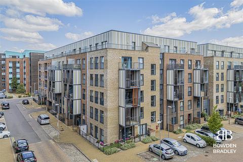 Maxwell Road, Romford 1 bed flat for sale