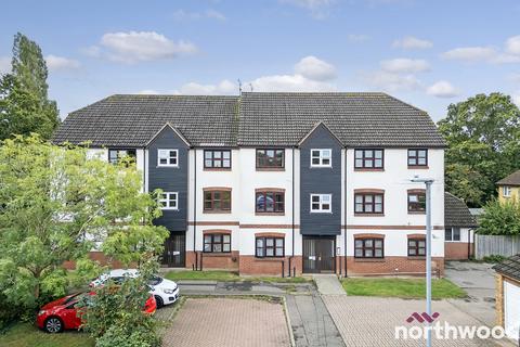 Bounderby Grove, Chelmsford, CM1 1 bed flat for sale