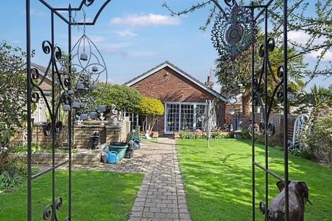 Ongar Road, Writtle, CM1 4 bed bungalow for sale