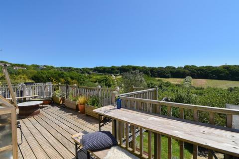 Fairlight Avenue, Hastings 3 bed detached bungalow for sale