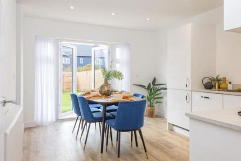 Oystercatcher Way, West Wittering, PO20 3 bed semi