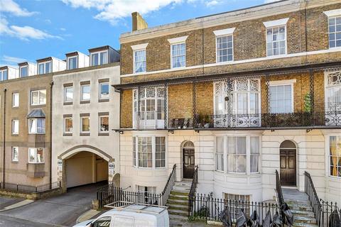 31 Augusta Road, Ramsgate CT11 2 bed apartment for sale