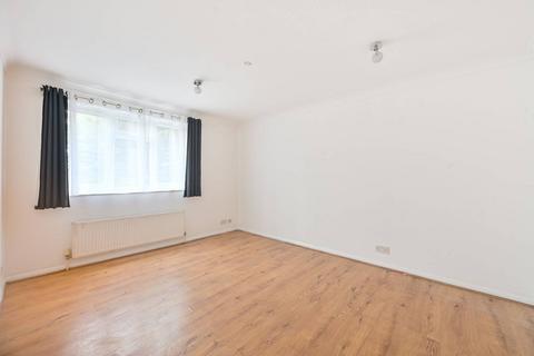Cambridge Close, Neasden, London, NW10 1 bed flat for sale
