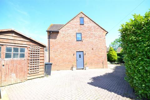 South Godstone, Godstone, Surrey, RH9 4 bed semi