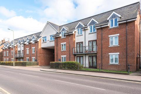 Sanders Place, Walsworth Road... 2 bed flat for sale