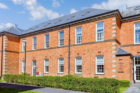 Longley Road, Chichester PO19 2 bed apartment for sale