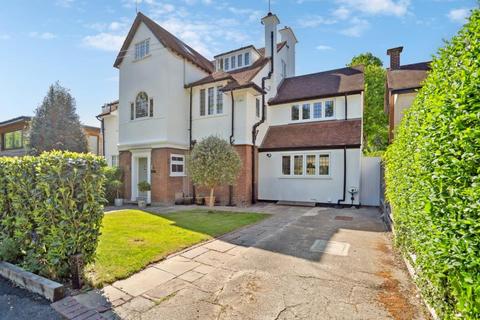 4 bedroom semi-detached house for sale