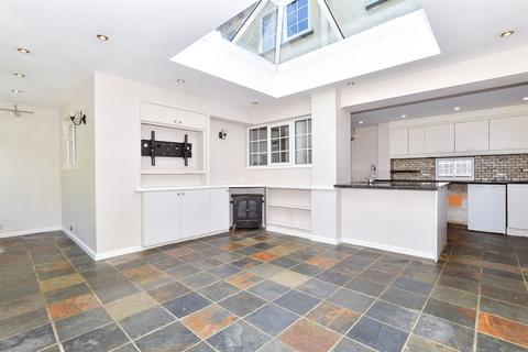 Heathfield Avenue, Penenden Heath... 4 bed semi