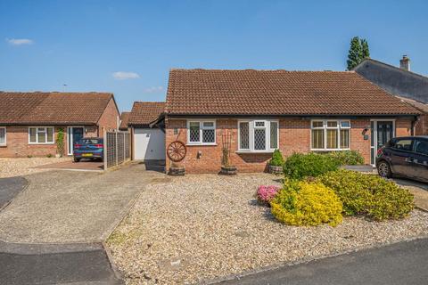 Thatcham,  Berkshire,  RG19 2 bed semi