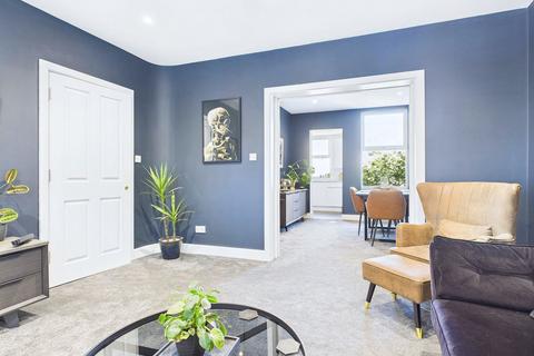 Sackville Road, Hove, BN3 3WF 3 bed flat for sale