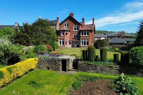 St. Johns Street, Wirksworth DE4 6 bed semi