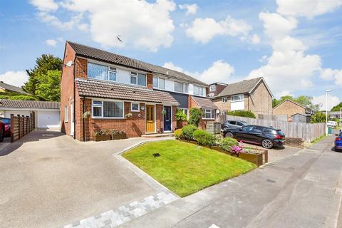 Charlwoods Road, East Grinstead, West... 3 bed semi