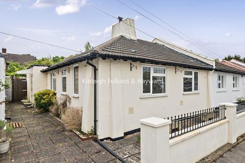 Cottage Avenue, Bromley, Kent, BR2 2 bed bungalow for sale