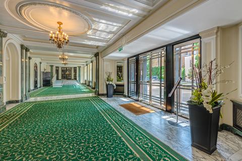 23 Portsea Hall, London W2 3 bed flat for sale