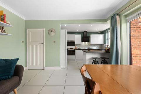 Rutland Road, West Bridgford... 4 bed semi