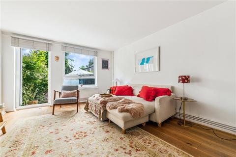 Singleton Close, London, SW17 3 bed terraced house for sale