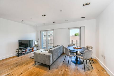 Exchange Gardens, Vauxhall, London, SW8 1 bed flat for sale