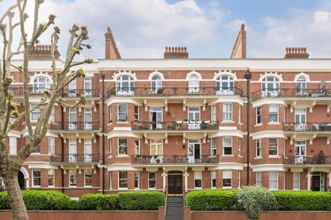 Elgin Avenue, Maida Vale W9 3 bed flat for sale