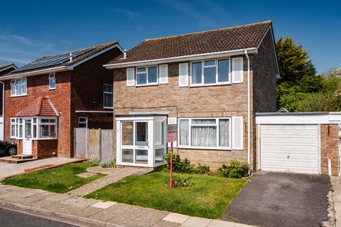 Queen Mary Avenue, Hove BN3 3 bed link detached house for sale