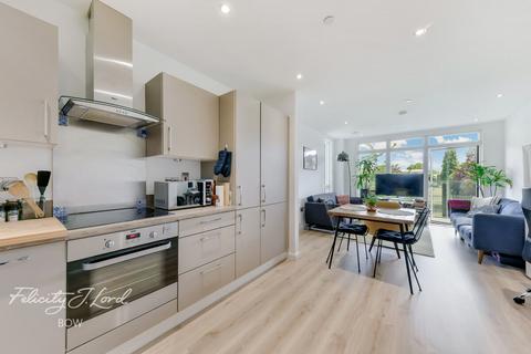 Madeira Street, London, E14 1 bed apartment for sale