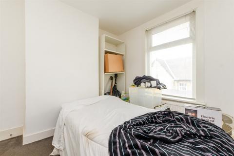 James Street, Gillingham ME7 2 bed terraced house for sale