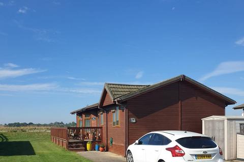 Flag Hill, Great Bentley, Colchester... 2 bed static caravan for sale