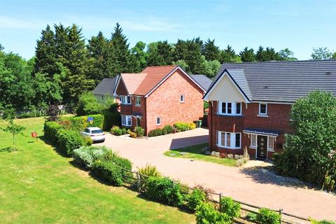 Red Kite Close, Calcot, Reading... 4 bed detached house for sale