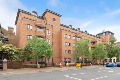 Pembroke Road, London W8 1 bed flat for sale