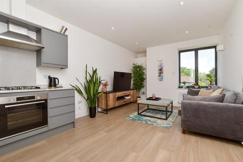 Bay Tree Avenue, Leatherhead, Surrey 1 bed flat for sale