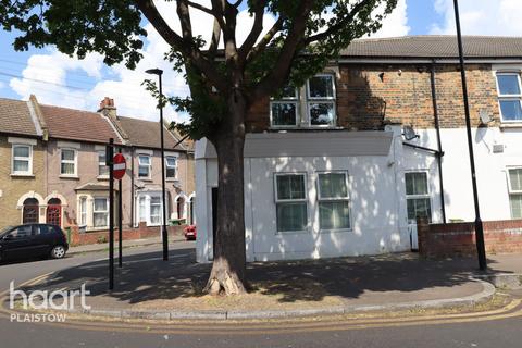 Ling Road Canning Town, London 2 bed maisonette for sale
