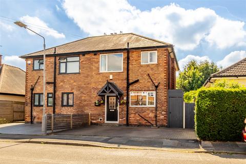 Chesterfield Drive, Burton Joyce 3 bed semi